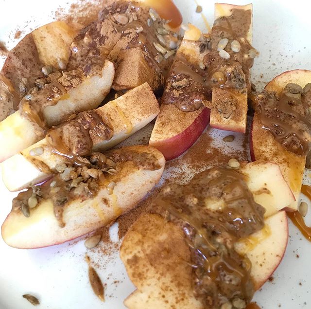 FAV: we love a crunchy Fuji apple sliced up and topped with almond butter, a lil&rsquo; drizzle of honey and a few shakes of cinnamon. fiber from the apple + healthy fats from the almond butter + blood sugar stabilizing from the cinnamon = healthy sk