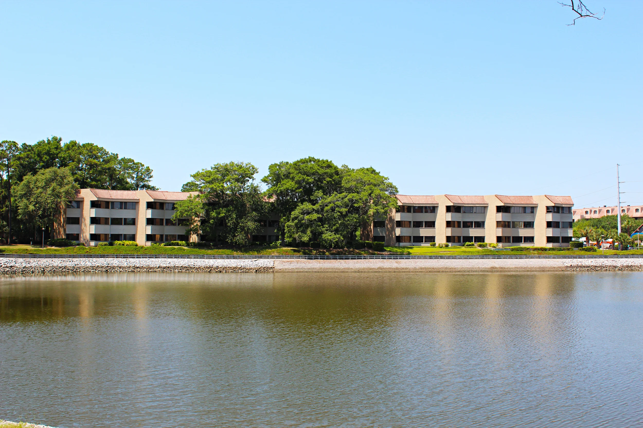 WatersEdge Office Condominiums