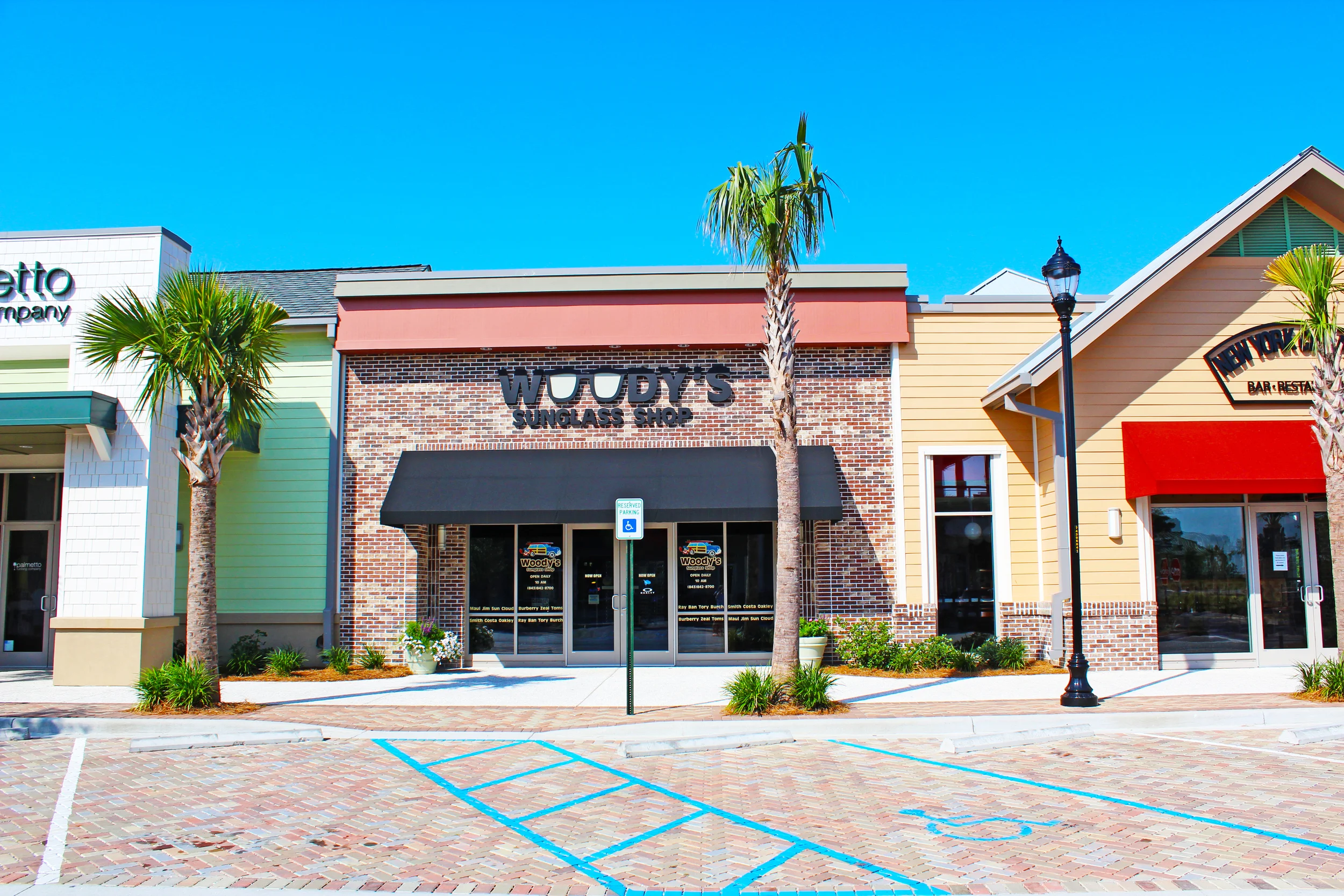 Woody's Sunglass Shop