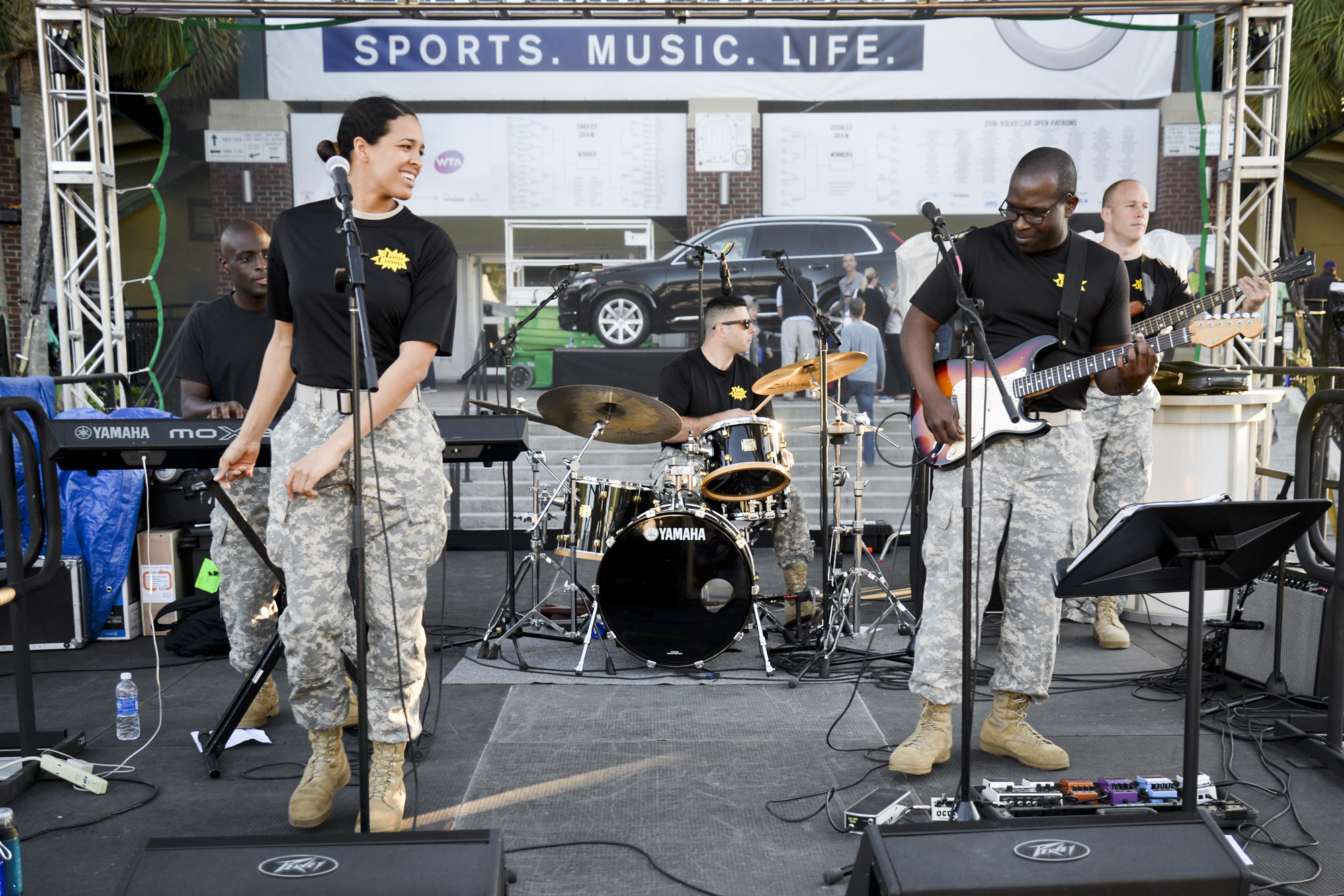 The Loose Cannons_2.jpg