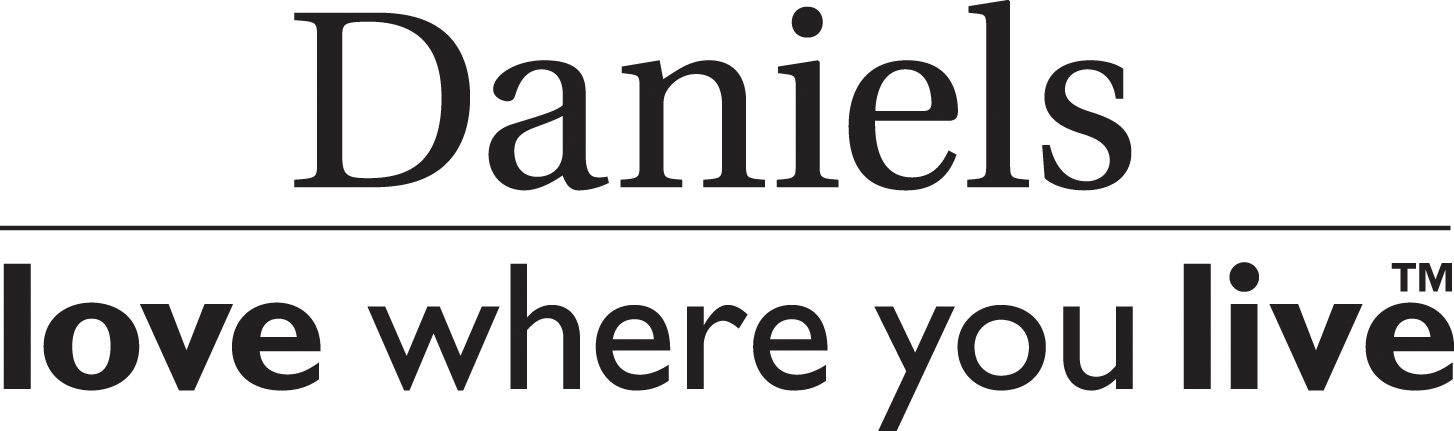 Daniels Logo.png