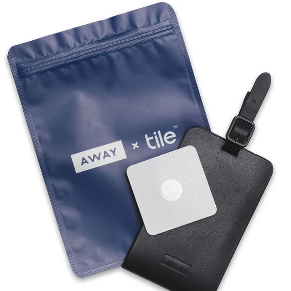 Luggage Tag that keeps Tabs