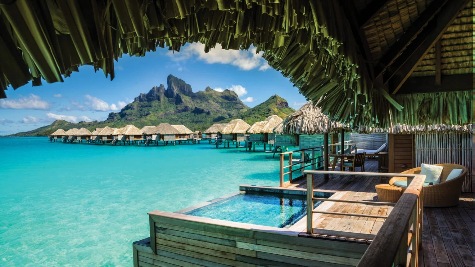 4th Night Free With Breakfast: Four Seasons Resort Bora Bora