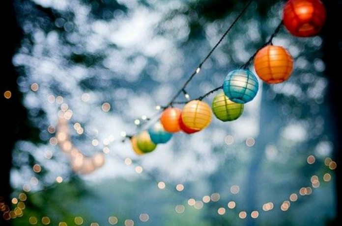 garland-string-summer-party.jpg