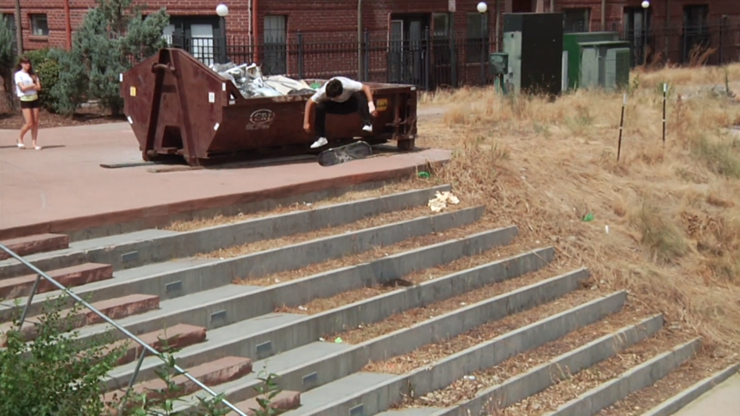 Enzo Cautela | Video Check Out