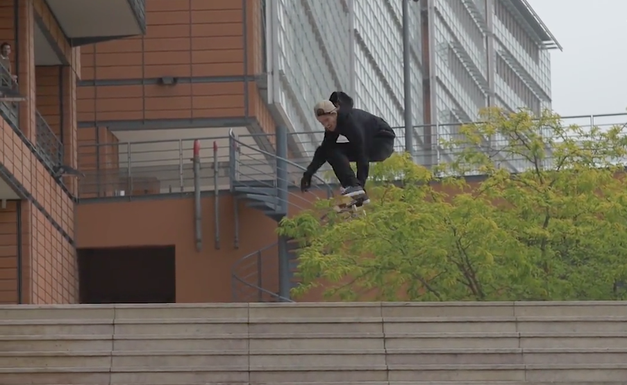 Aaron "Jaws" Homoki | Lyon 25