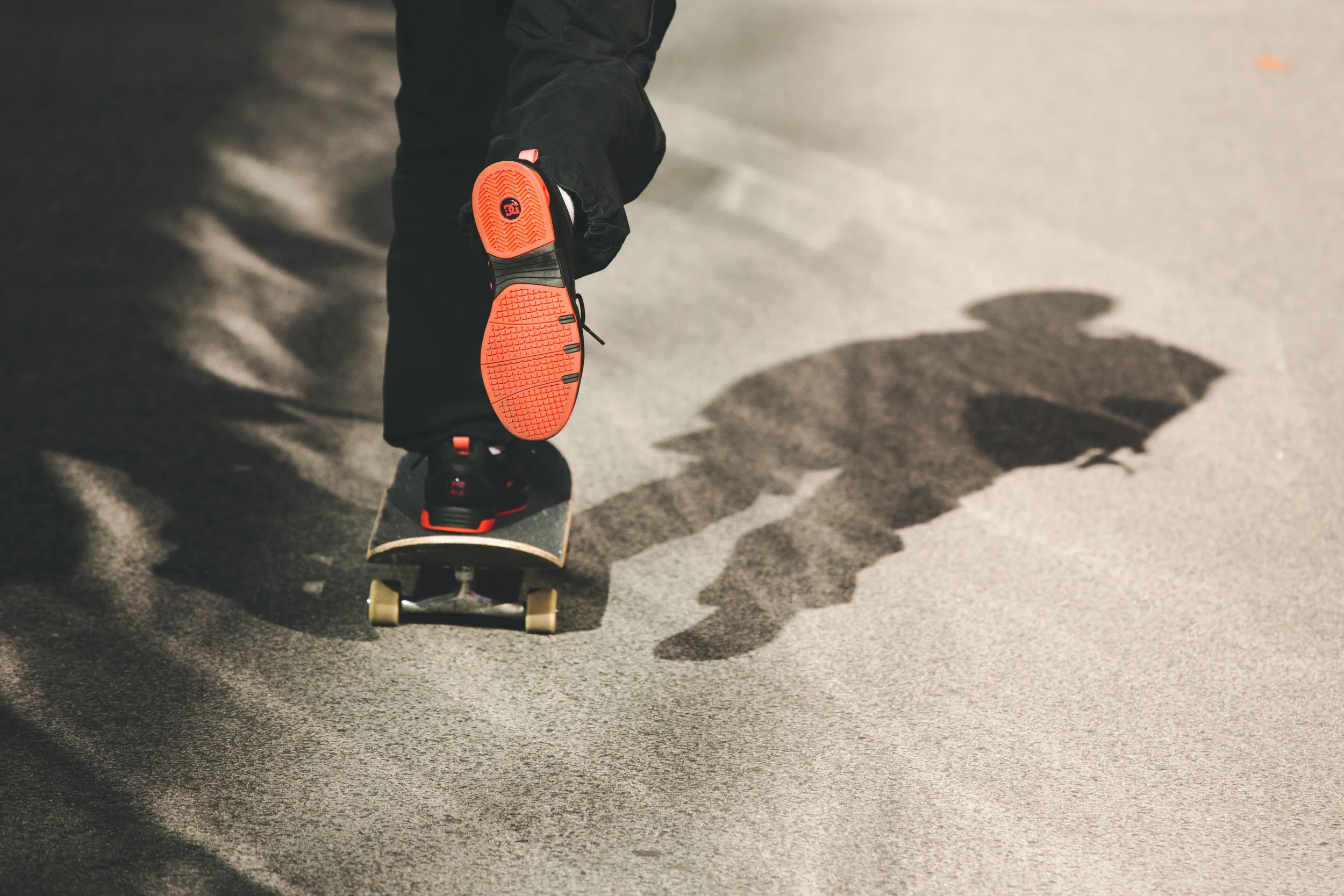 dc legacy 98 slim on feet