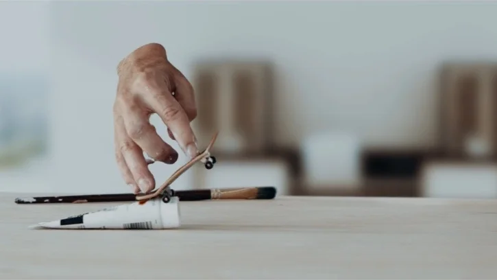 Lucas Beaufort | La Main Baladeuse