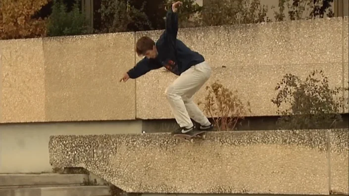 Rave Skateboards | "153 Rue Du Palais Gallien"