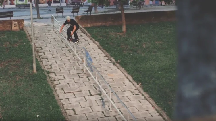 Gabriel Fortunato, Marek Zaprazny &amp; Kevin Baekkel |&nbsp;Lisbon to Porto