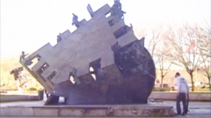 VENTURE Trucks | HÔTEL DE VILLE