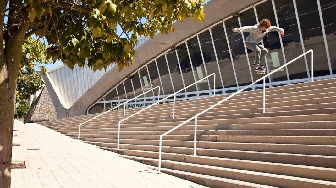 Adrien Bulard | Back lip 16 stairs RAW