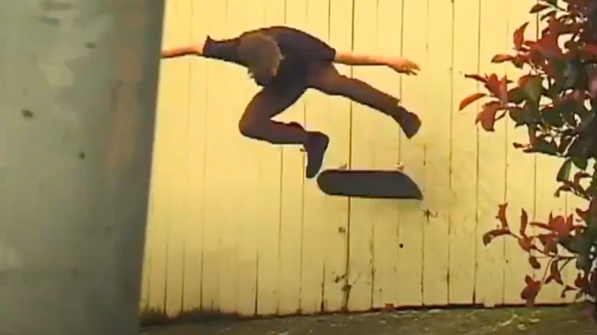 MANOLO'S | MAGENTA MIXTAPE