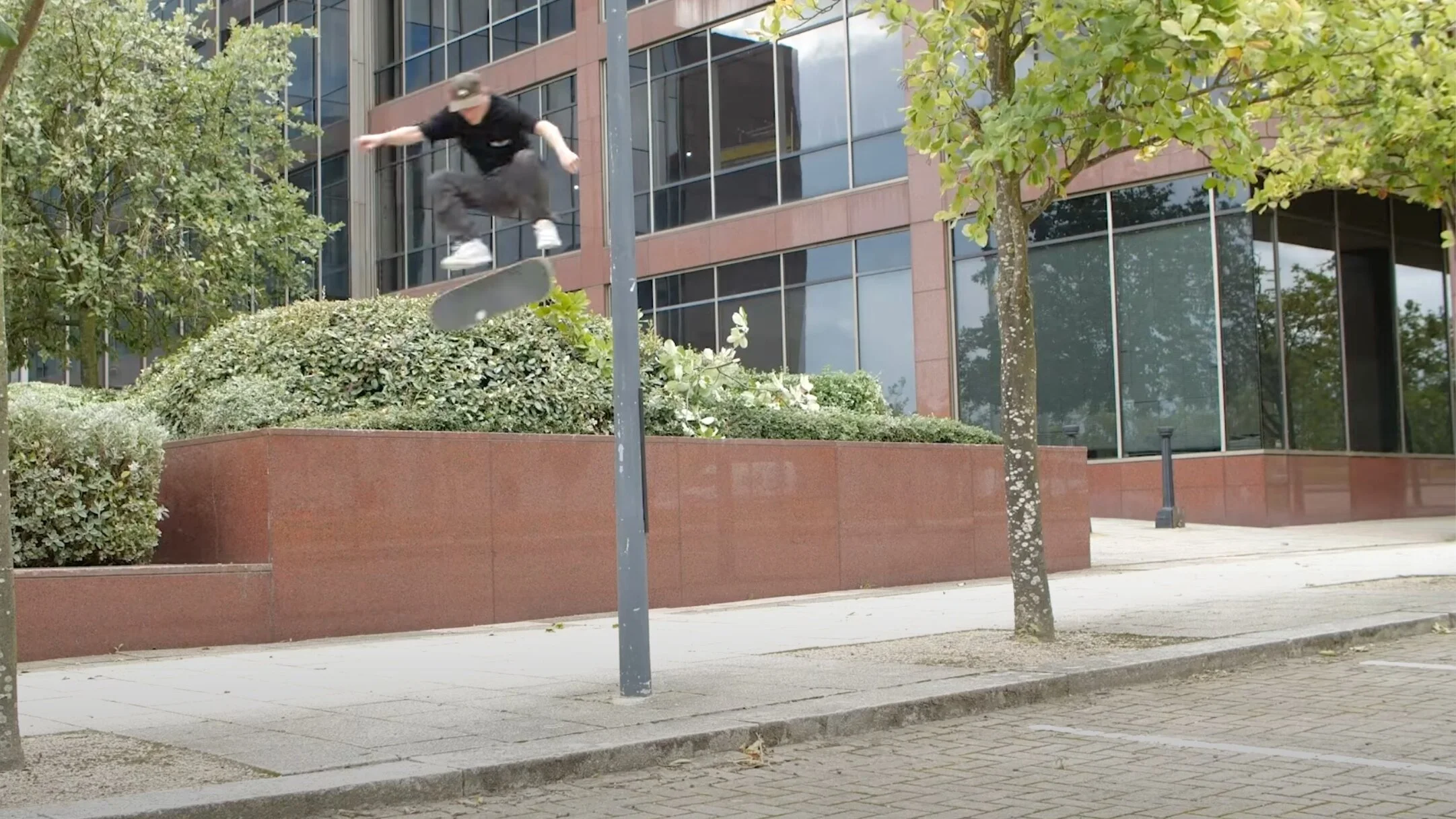 ALEX DECUNHA | THE HOLE THING