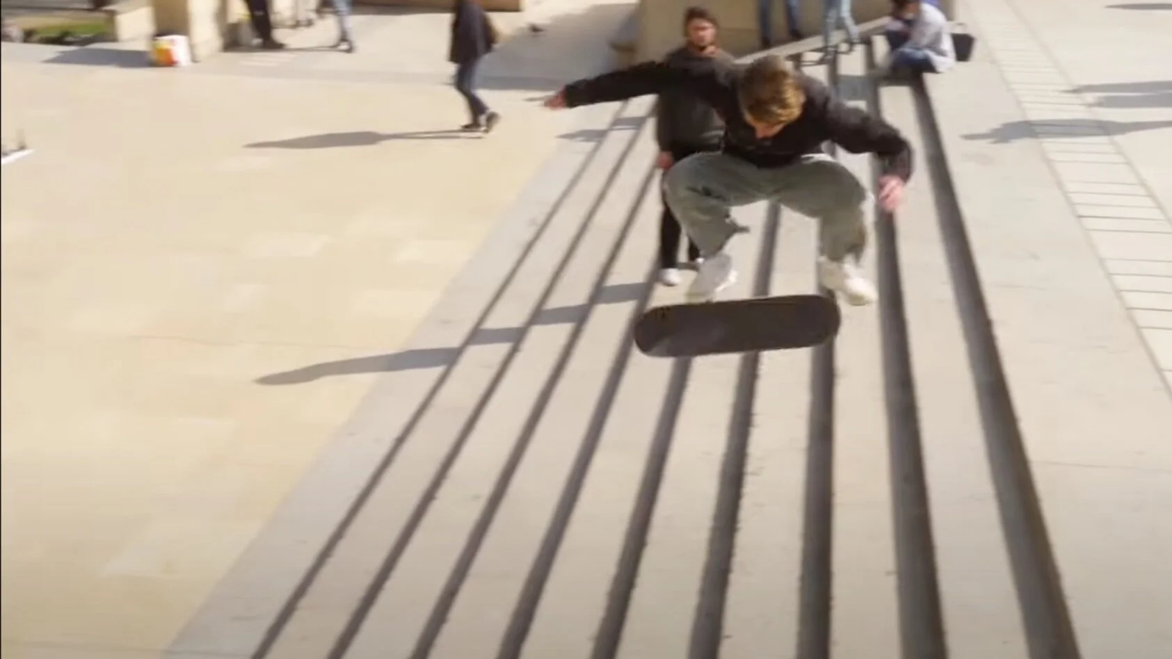 LEO CHOLET IS PRO |&nbsp; RAVE SKATEBOARDS