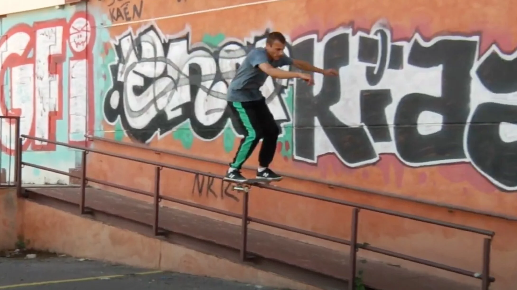 BCN SB | CRUDO 1