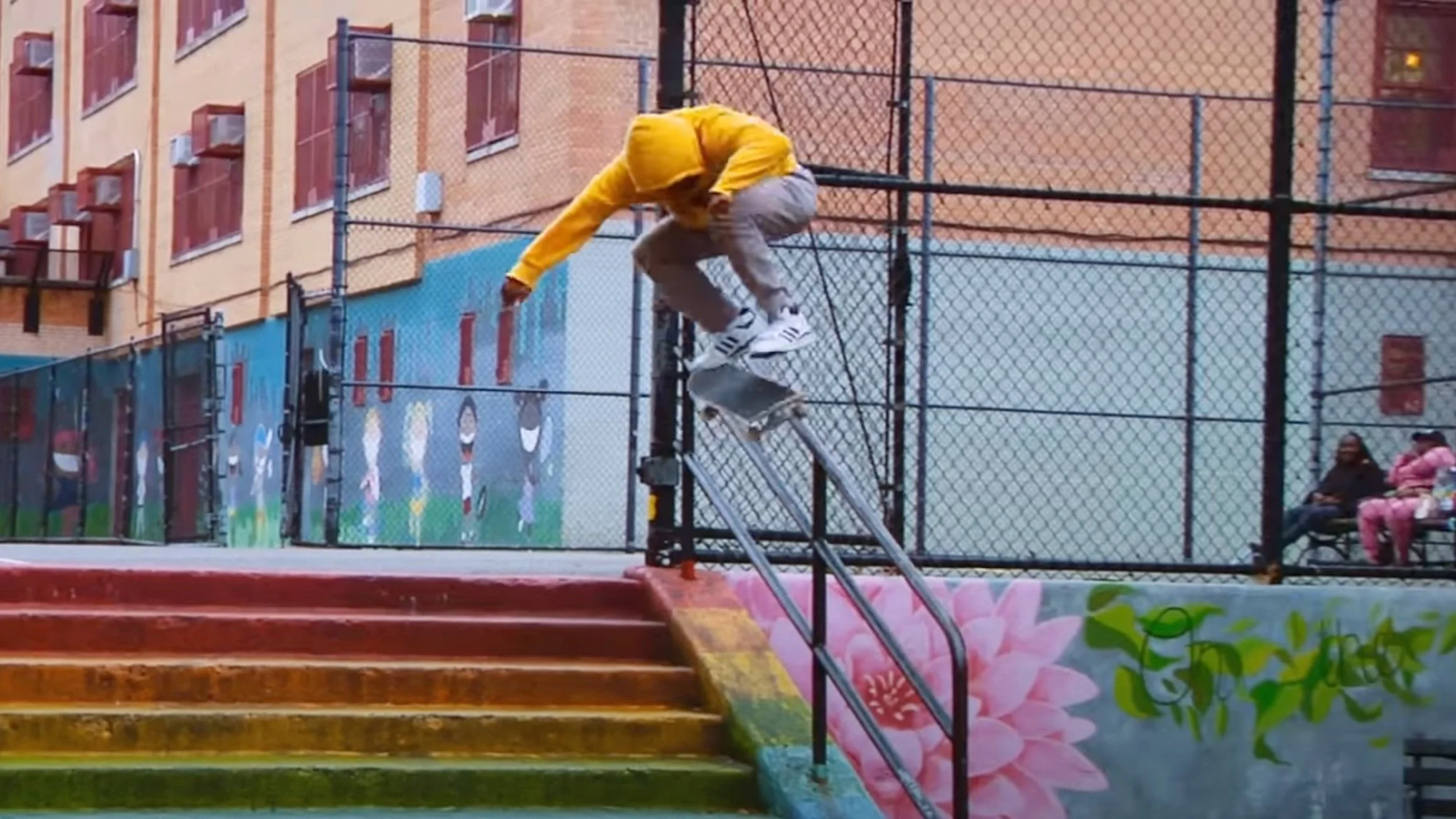 FA WORLD ENTERTAINMENT | 420 E 9th Street