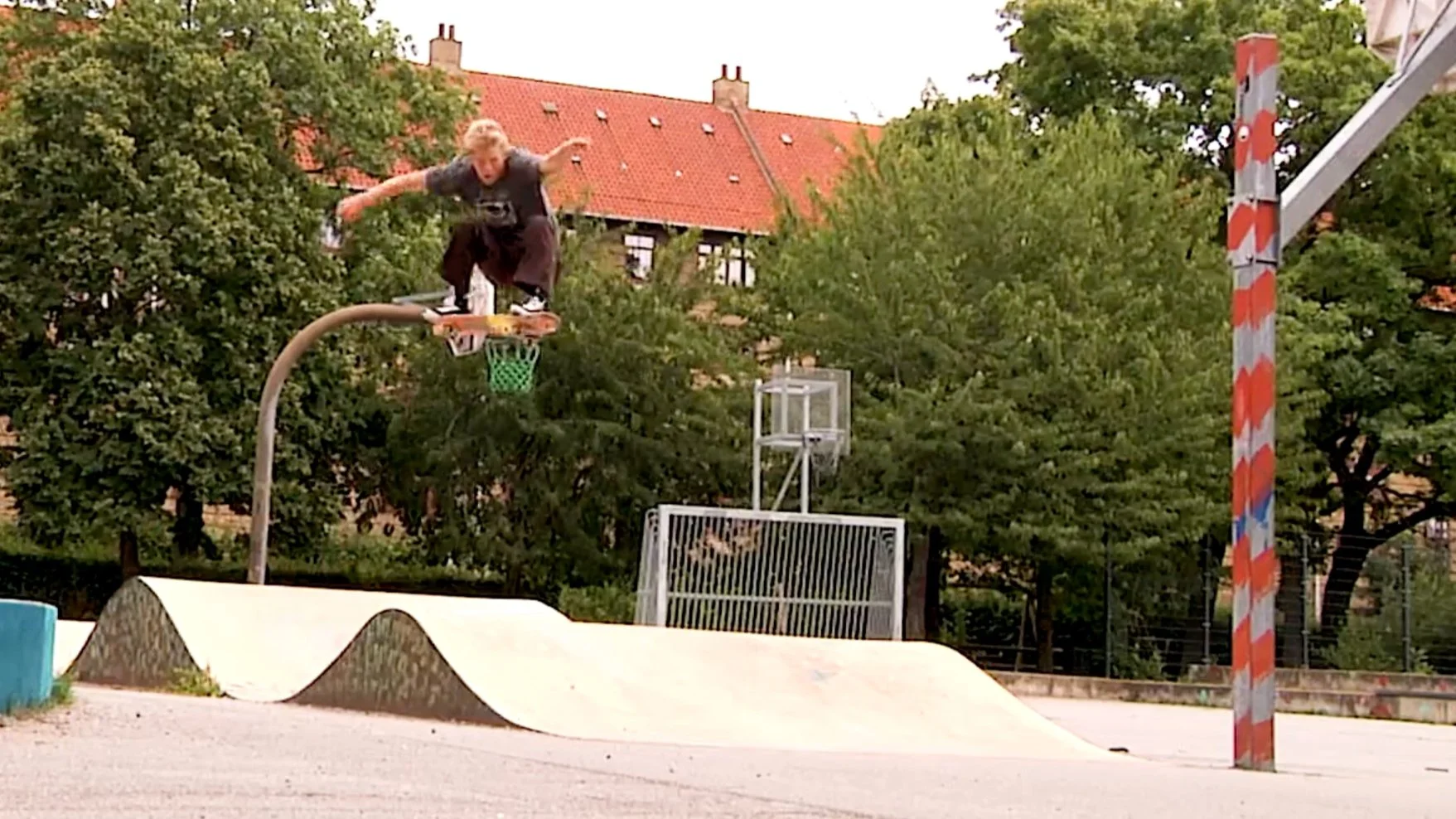 Limosine Skateboards | Paymaster Video