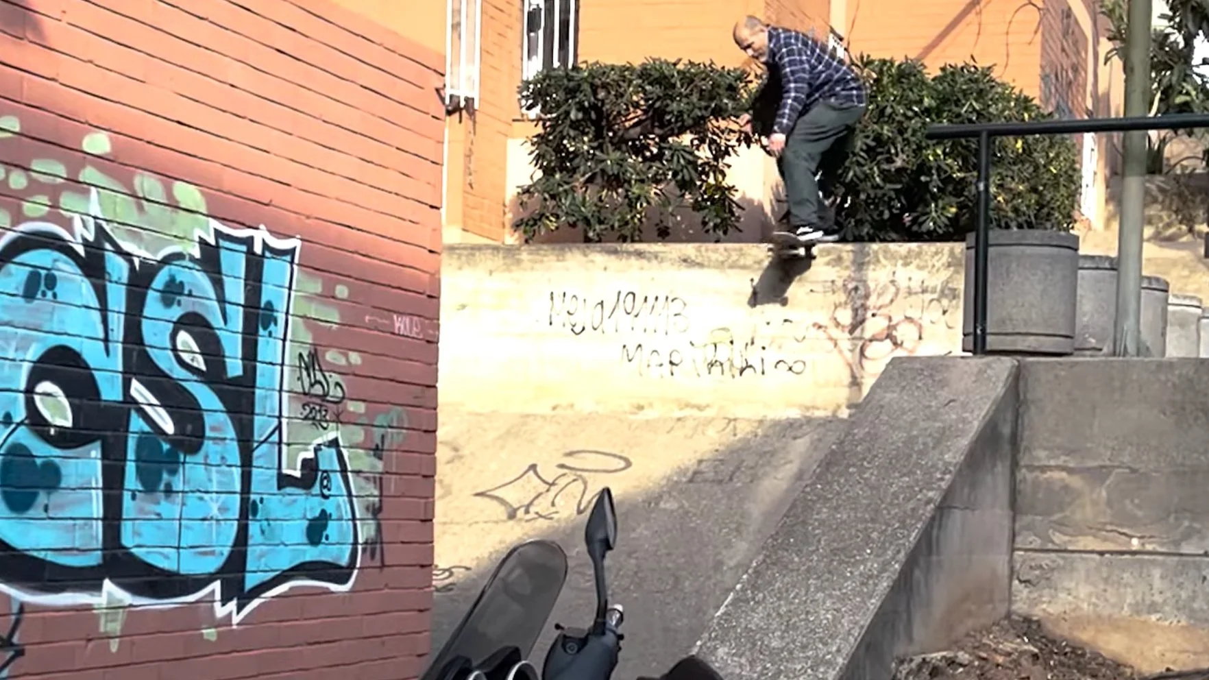 Wall Street , ABS Grenoble &amp; FILM trucks |&nbsp;Barça Vacation