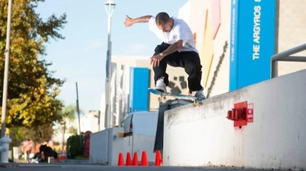 TJ Rogers | T.J.I.F Part - éS