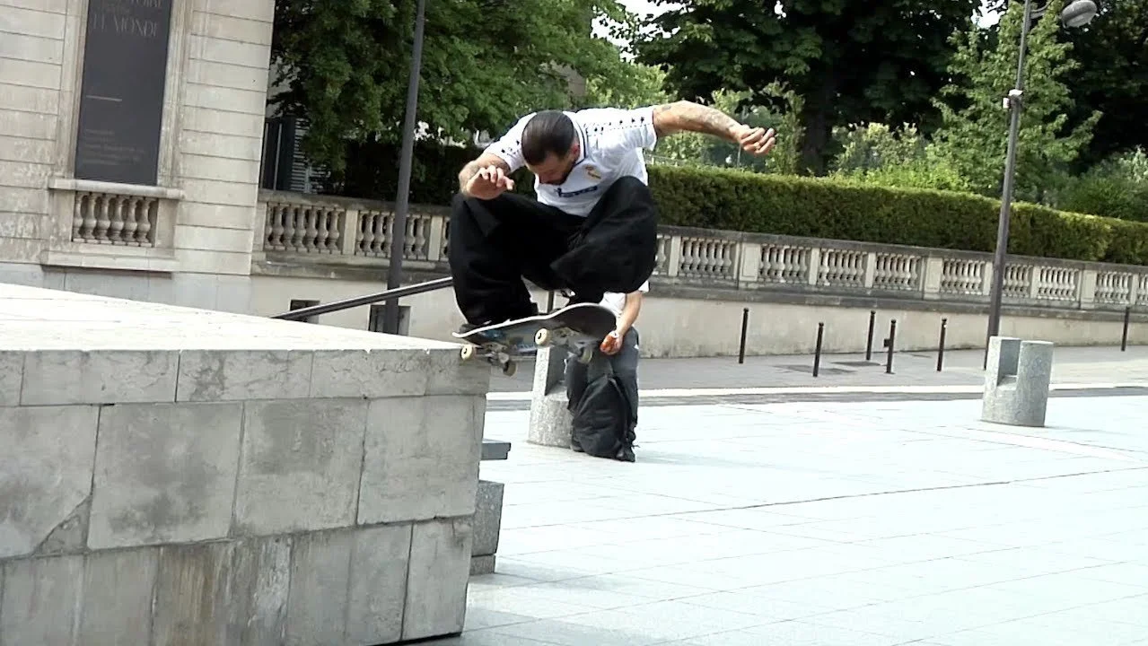 Adrian del Campo | on RAVE SKATEBOARDS