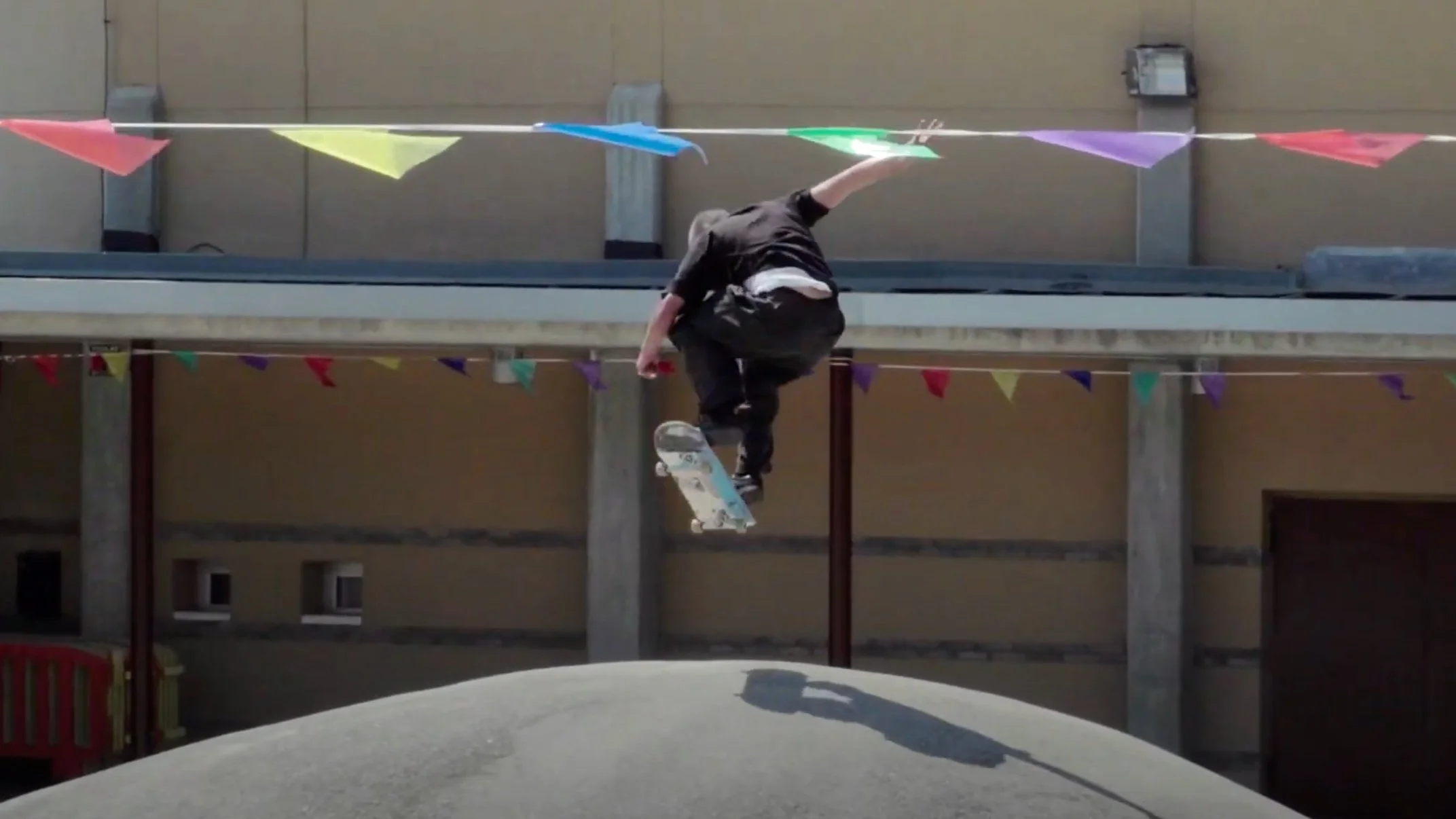 RACKZ Gallery | Aeon