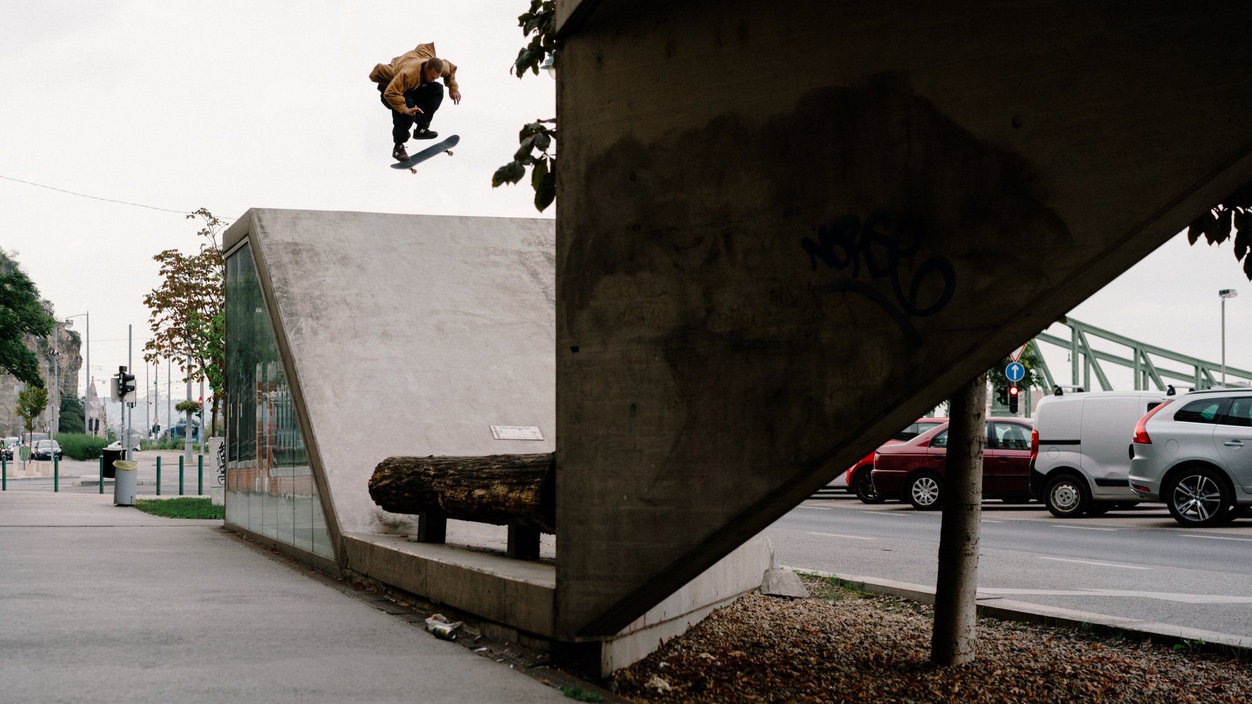 Budapest Skate Adventure with skatedeluxe