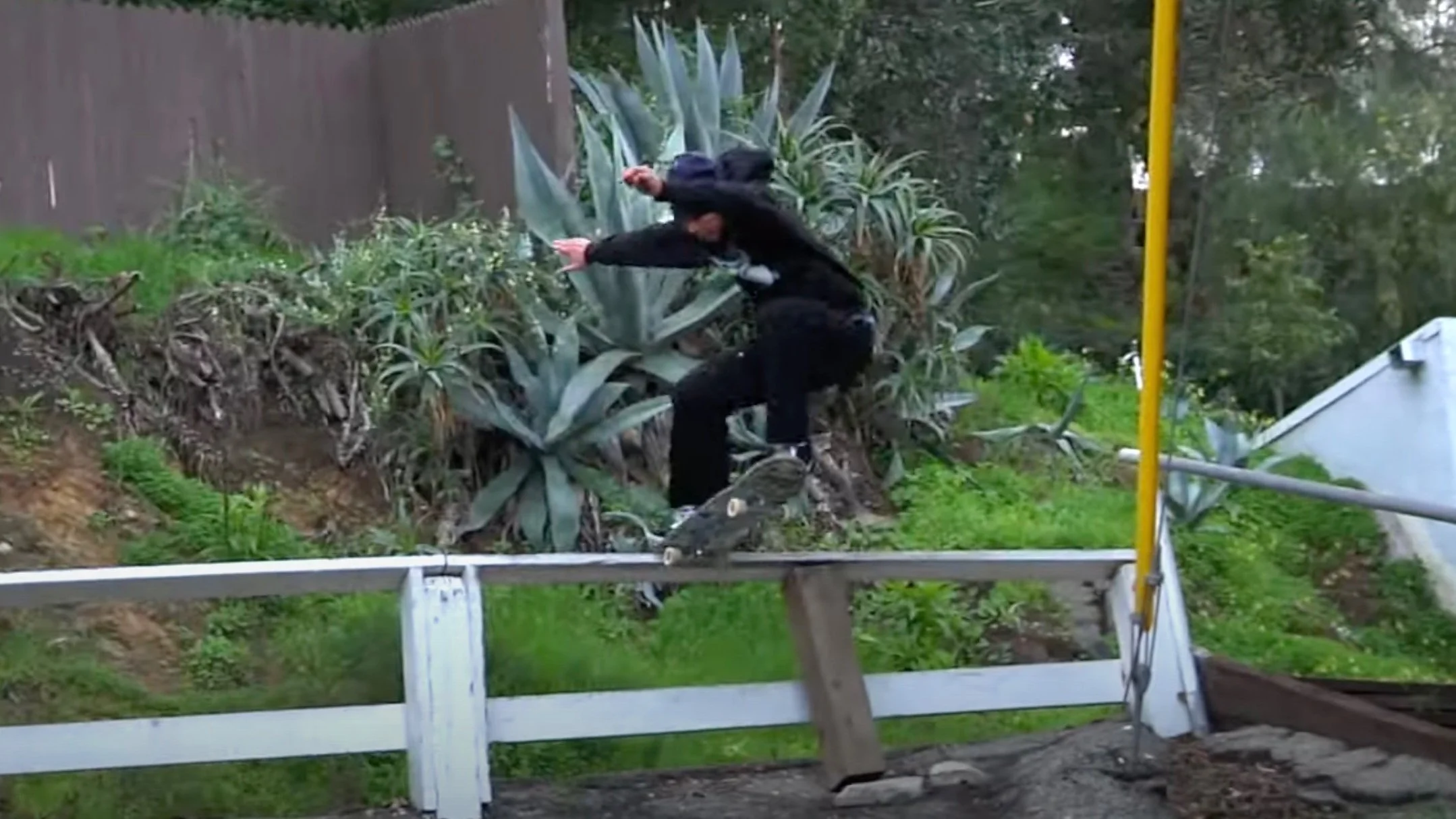 ONE LESS ARM | by Ruben Delisle