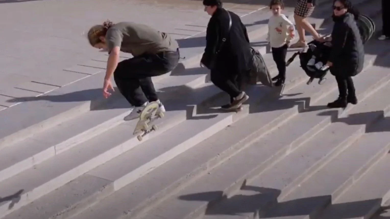 HÉLAS One More Mixtape 2024 | Iconic Skateboarding Talent in Action