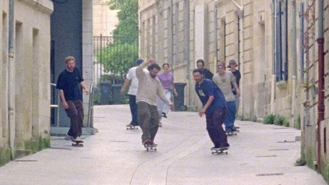 FLEUR BLEUE: Magenta Skateboards x Blue Flowers | A Skate Voyage