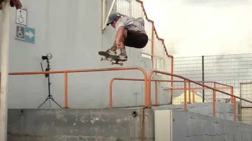 ANTIZ 974 | Raw Island Lines &amp; Pure Skate Grit