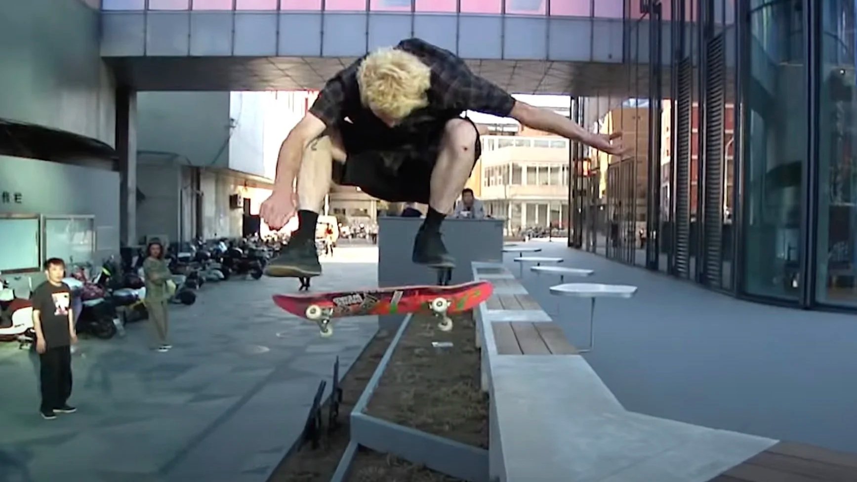 Bubbles by Jacuzzi Unlimited |&nbsp;Lo-Fi Skateboarding in Asia