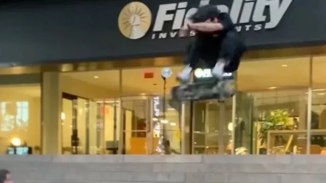 Antonio Durao Immigration Part | Raw Street Skateboarding
