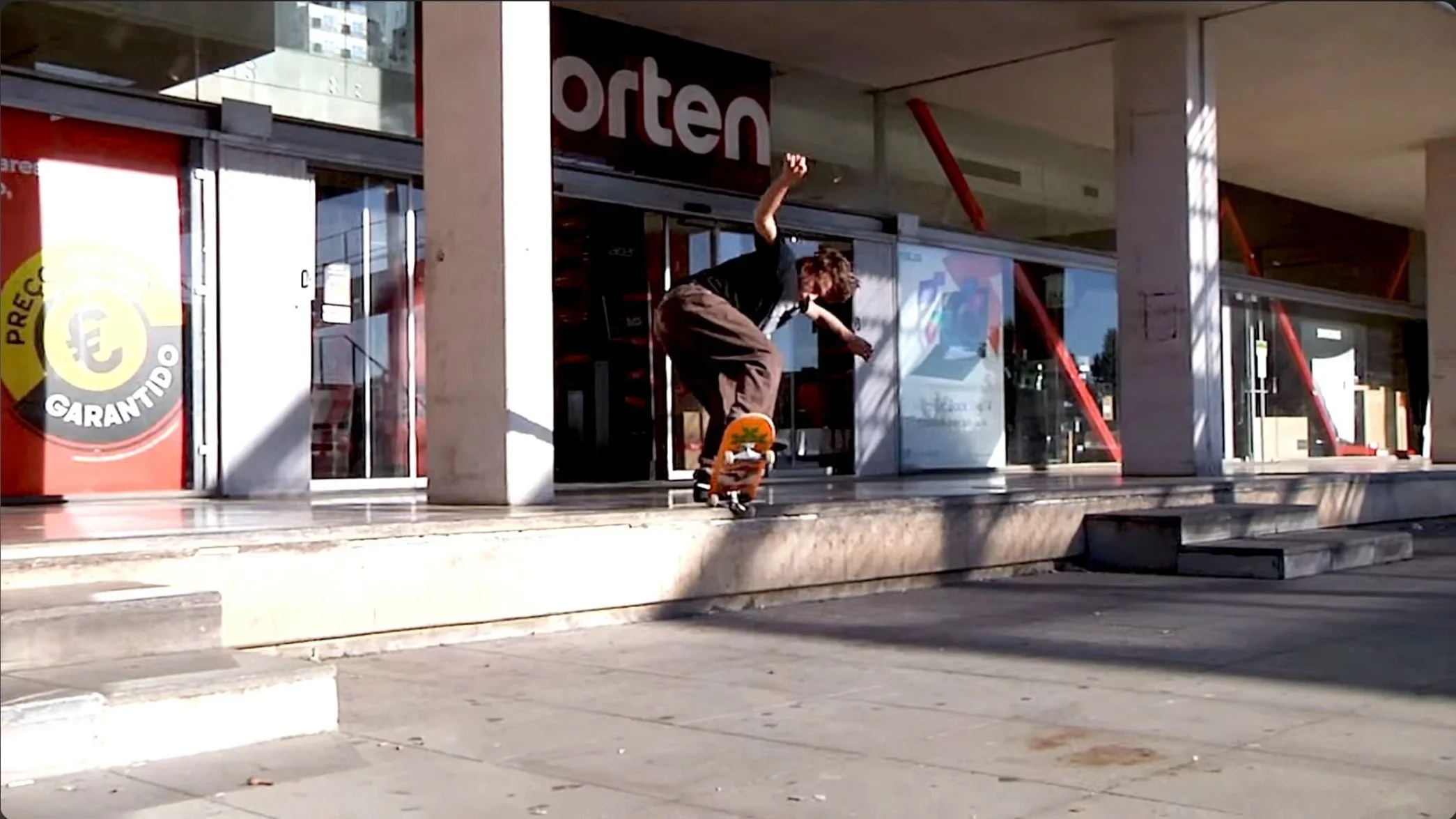 Cybercafé® Skates “Not Enough Sunlight” | Street Tricks &amp; Style