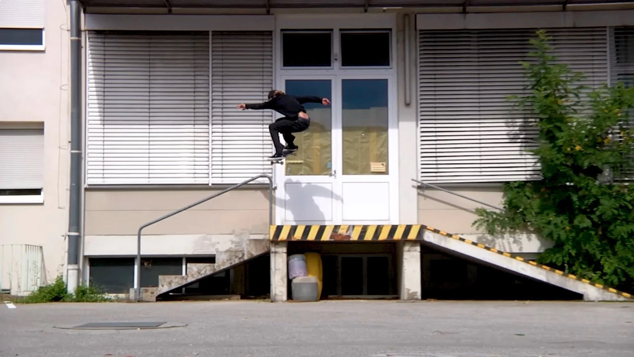Winkowski, Milton Martinez &amp; Indy Crew Germany | Absolutely Nein Pt. 2