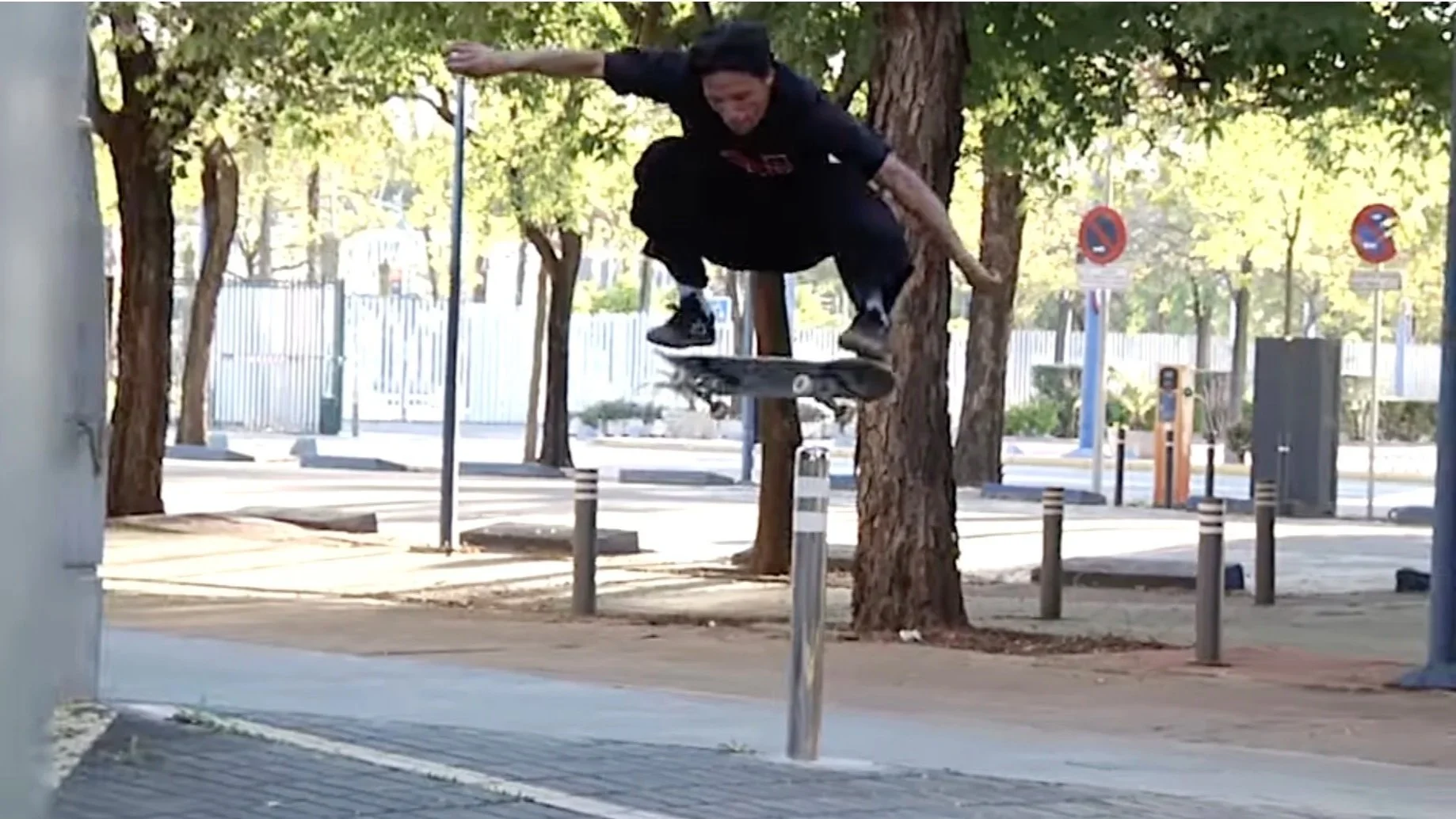 AMIGOS Skateshop Postcard #2 | Sevilla Skateboarding
