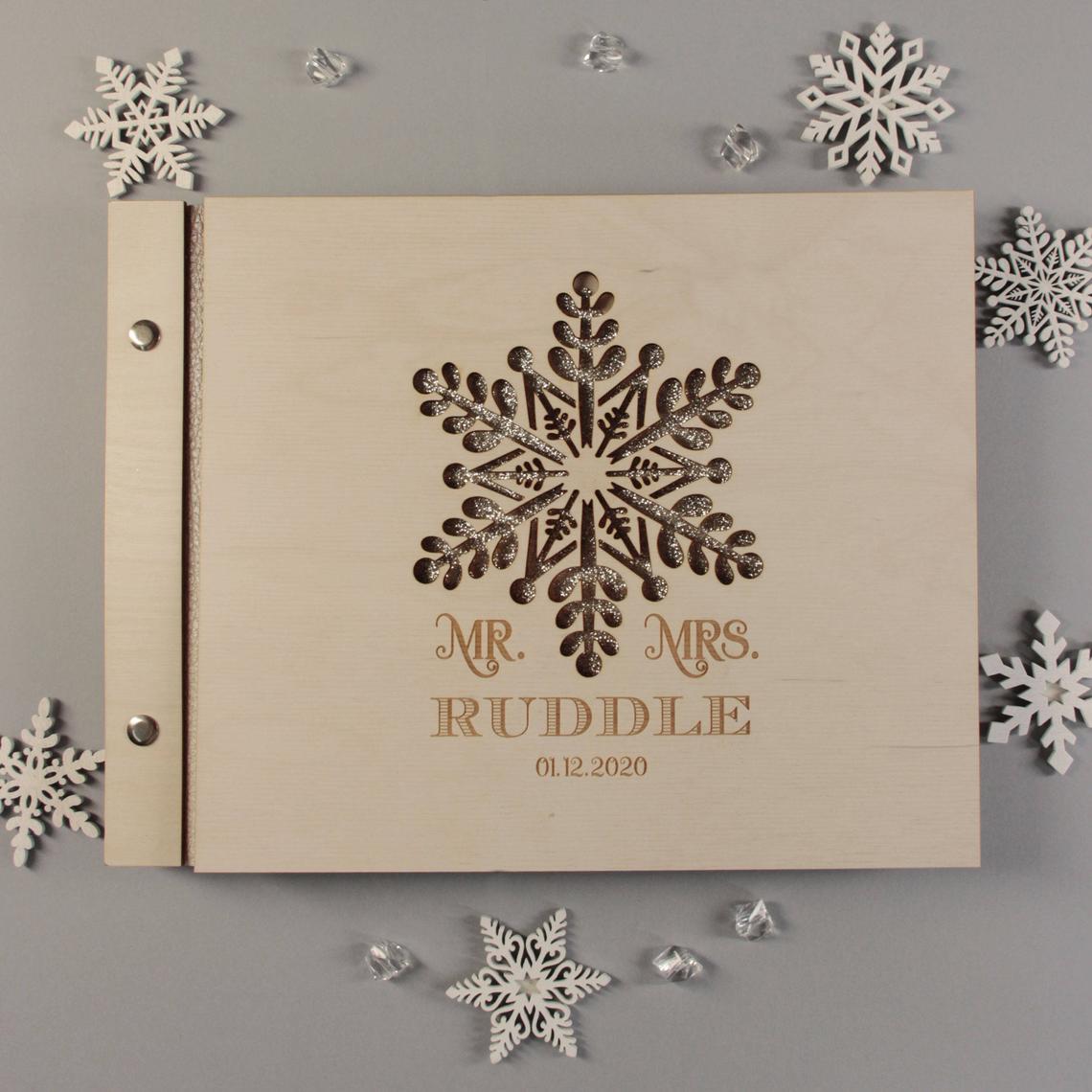Winter Wedding Guest Book SILVER Embossed Snowflakes Design New In Box 