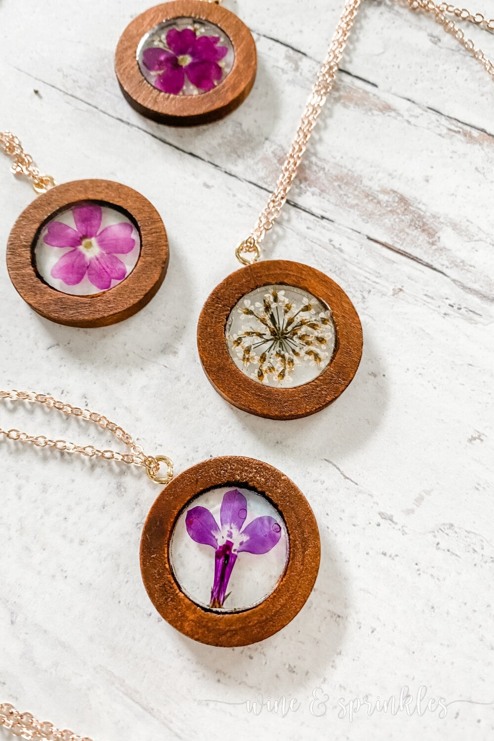 crafcan Resin pendant with real flower Resin Chain Set Price in India - Buy  crafcan Resin pendant with real flower Resin Chain Set Online at Best  Prices in India | Flipkart.com