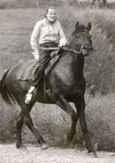 Riding-with-an-adapted-saddleweb.jpg