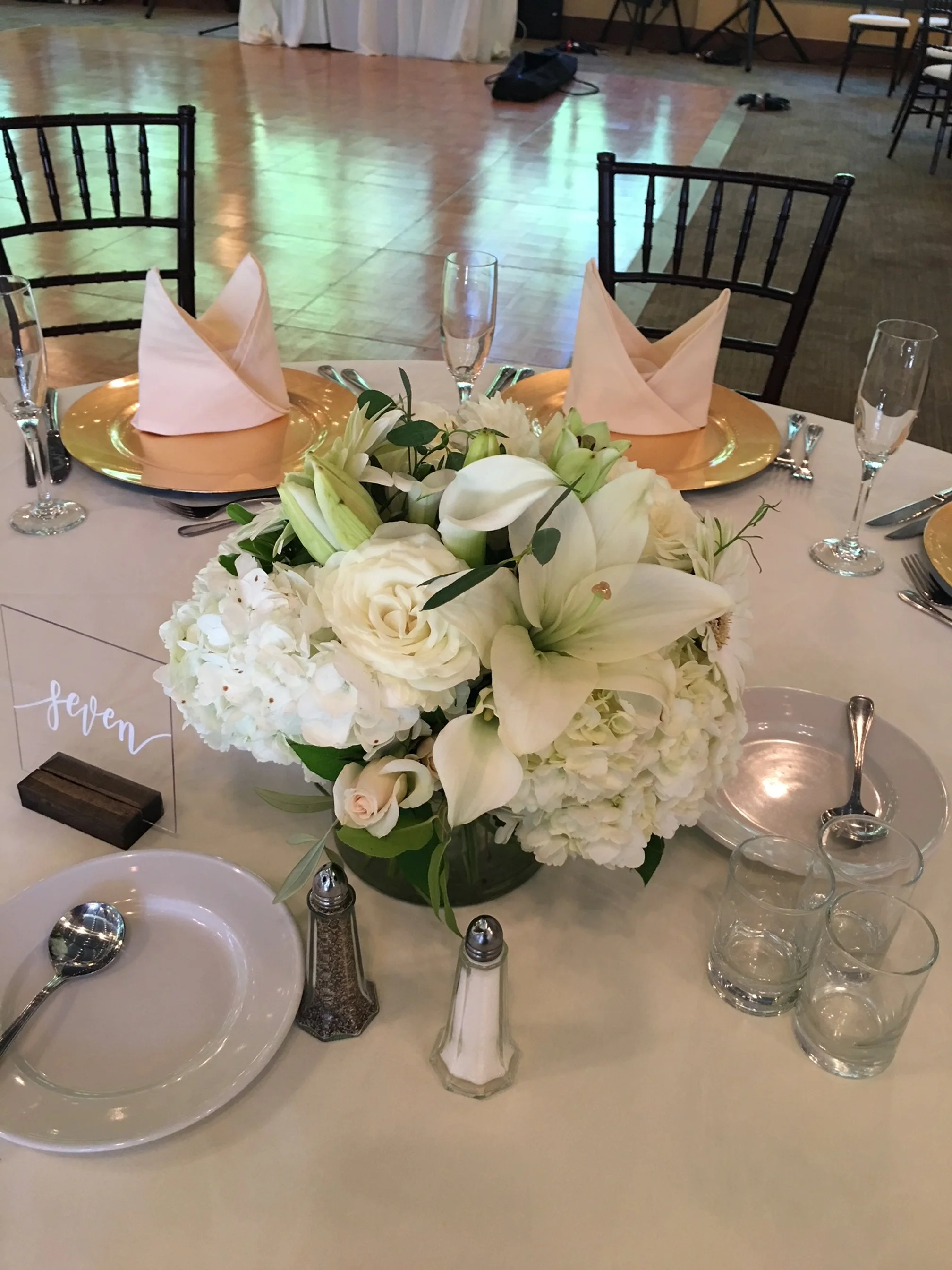 Reception table decor.JPG