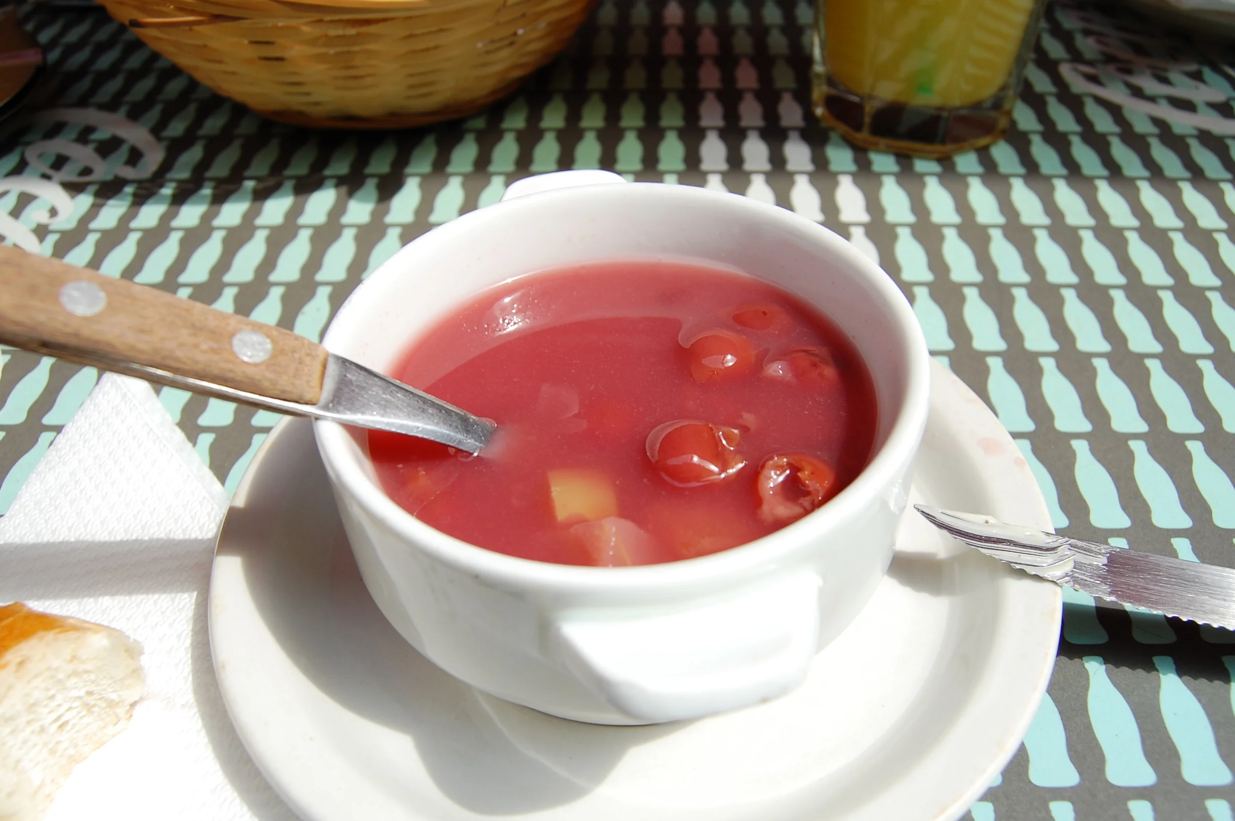  As someone who attempts to eat local cuisine at all times while abroad, I tried the cold fruit soup at a Hungarian cafe. &nbsp;It's spicy - not hot spicy but spice spicy - and was very bizarre. &nbsp;Generally, Hungarian food is hot spicy, so for al