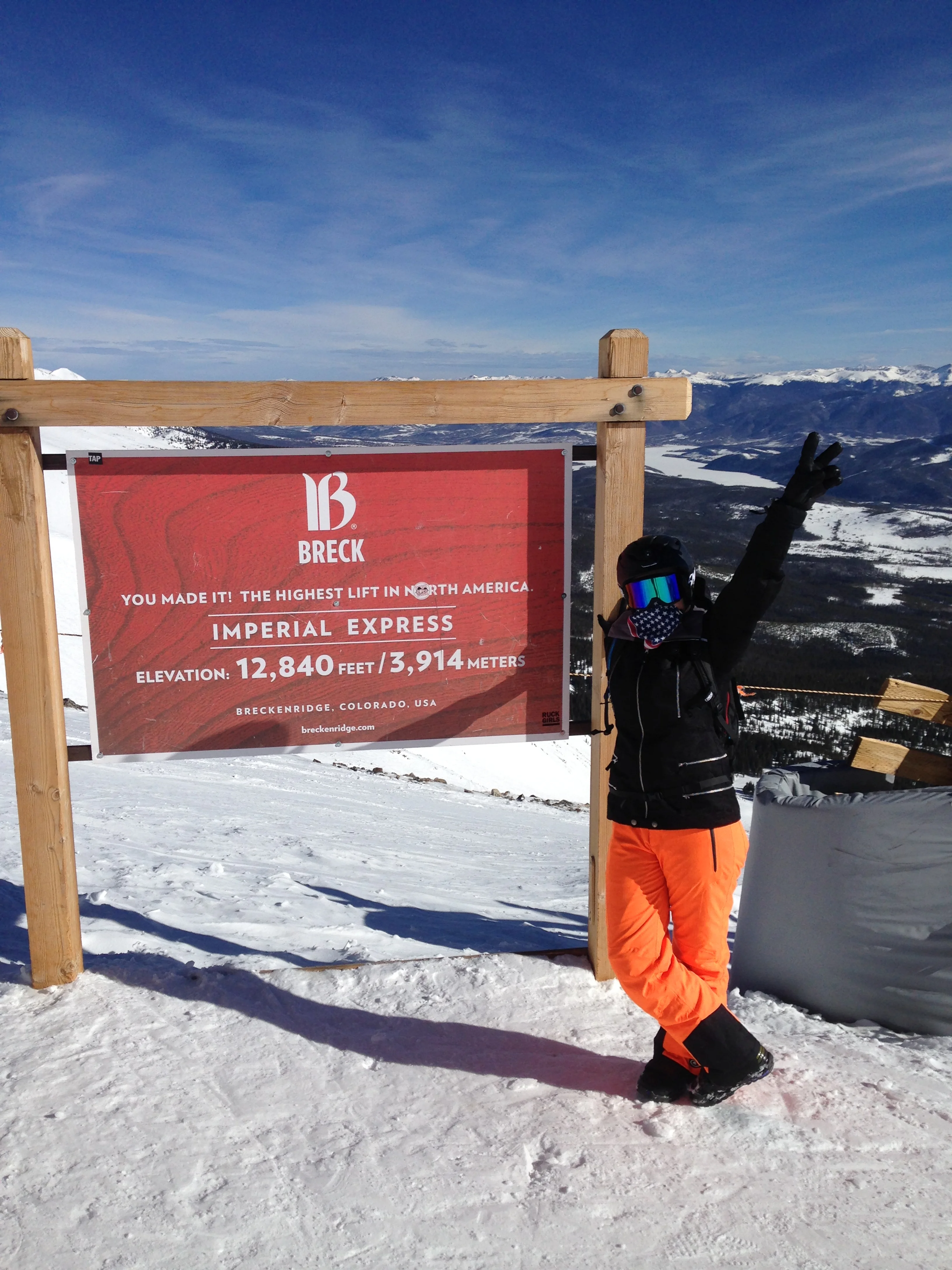  Lodging: &nbsp;Stay around the Four O'Clock run area and use&nbsp; AirBnB  or  VRBO  to book a cool condo. &nbsp;This area is walking distance to the Snowflake Lift, which takes you to the base of Peak 8, and walking distance to downtown Main Street