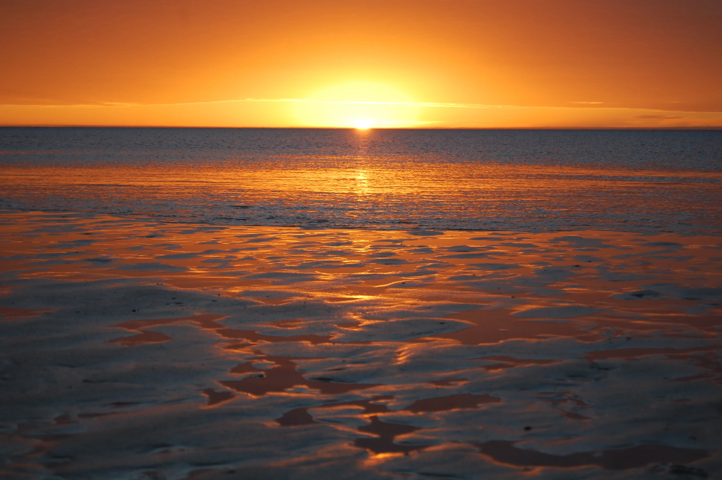  I'd live in Coral Bay just to watch this every night. &nbsp;   Side note: &nbsp;there's no such thing as WiFi in the Outback. &nbsp;If you're one of those people who needs social media to breathe, invest in a local SIM card. &nbsp;If you're lucky, y