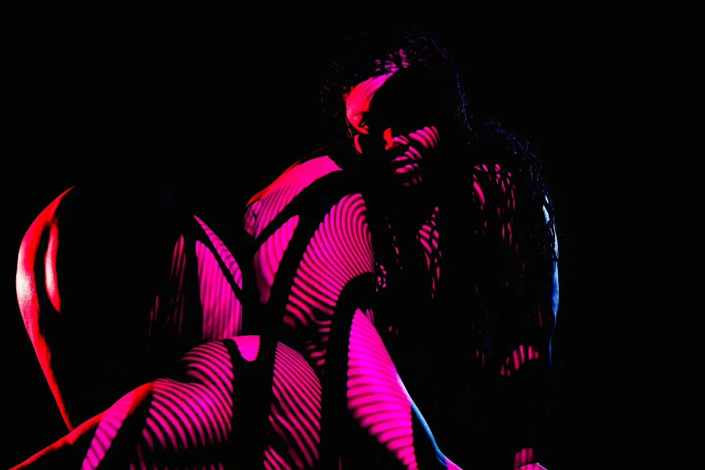 #KeepCreating. More art in 2026.
👤 @justkellye_ 📸 @reese.bland
photo asst: @preciousfearless

#amelaninmood #melaninilluminated