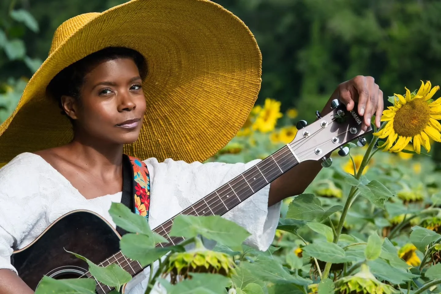 We Bloom. We are Children of the Sun. 
#SunflowersNMelanin // @jeralyn1984