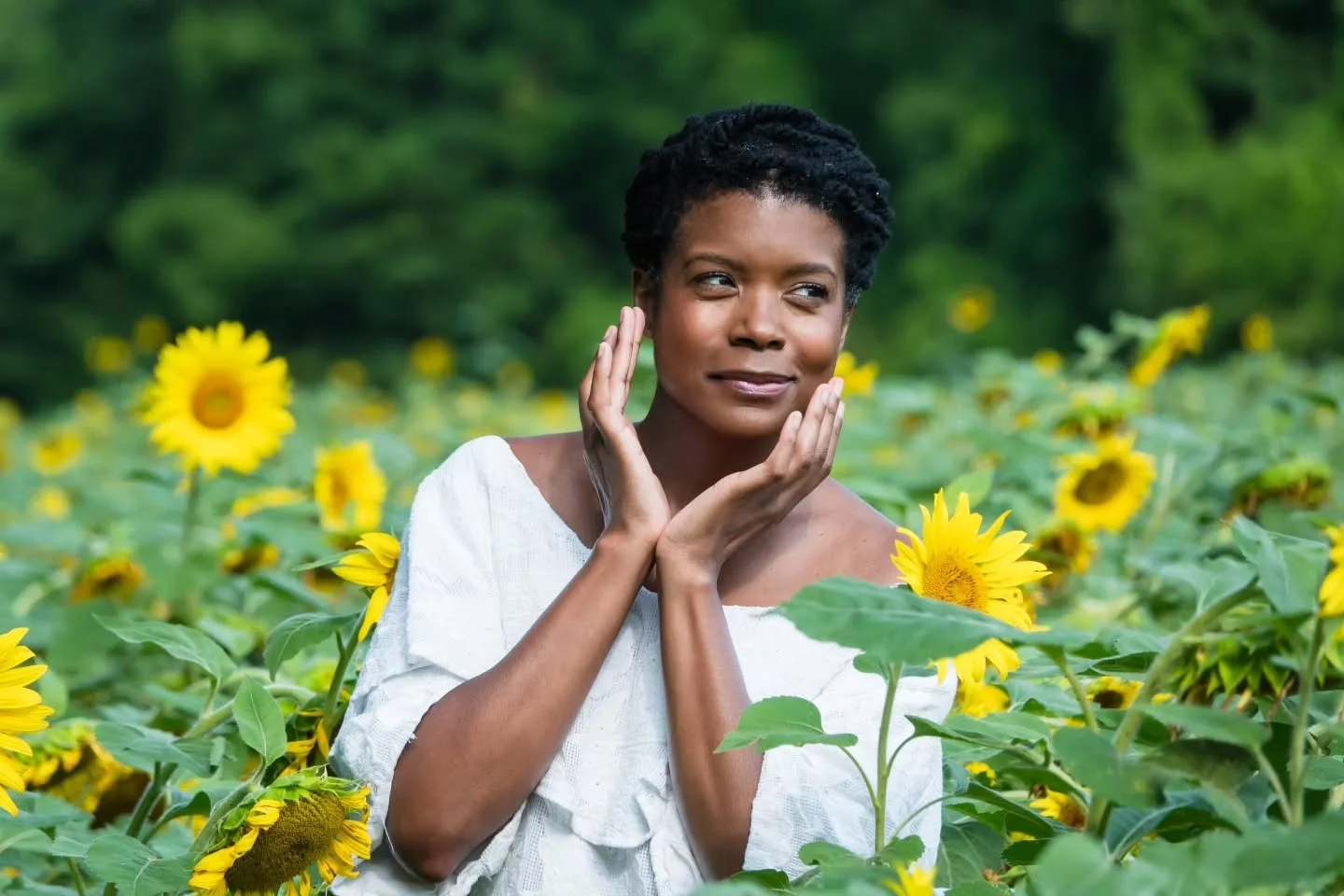 We Bloom. We are Children of the Sun. 
#SunflowersNMelanin // @jeralyn1984