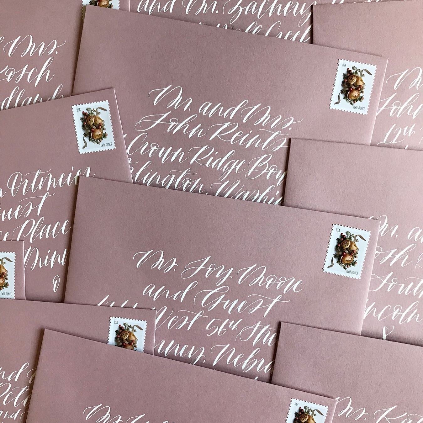 the prettiest blush envelopes 💌⁠⠀
.⁠⠀
.⁠⠀
.⁠⠀
.⁠⠀
.⁠⠀
#freelancingfemales #sayyestosuccess #designalifeyoulove #theartofslowliving #weddingstationery #customweddingstationery #dailydoseofpaper #createandcultivate #coffeeandcreate #doitfortheprocess 