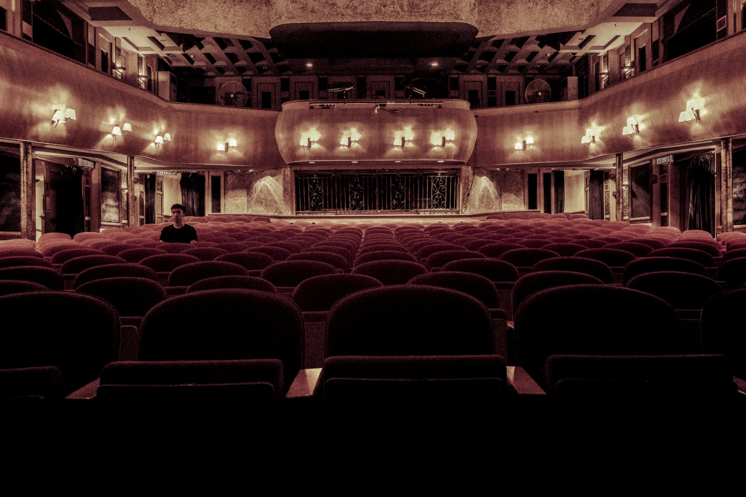 Pourquoi aime-t-on autant le cinéma?