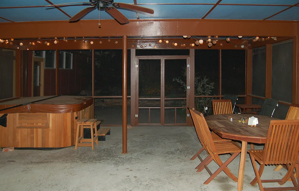 Hinge-Build-Group-Wilson-breakfast-table-2.jpg