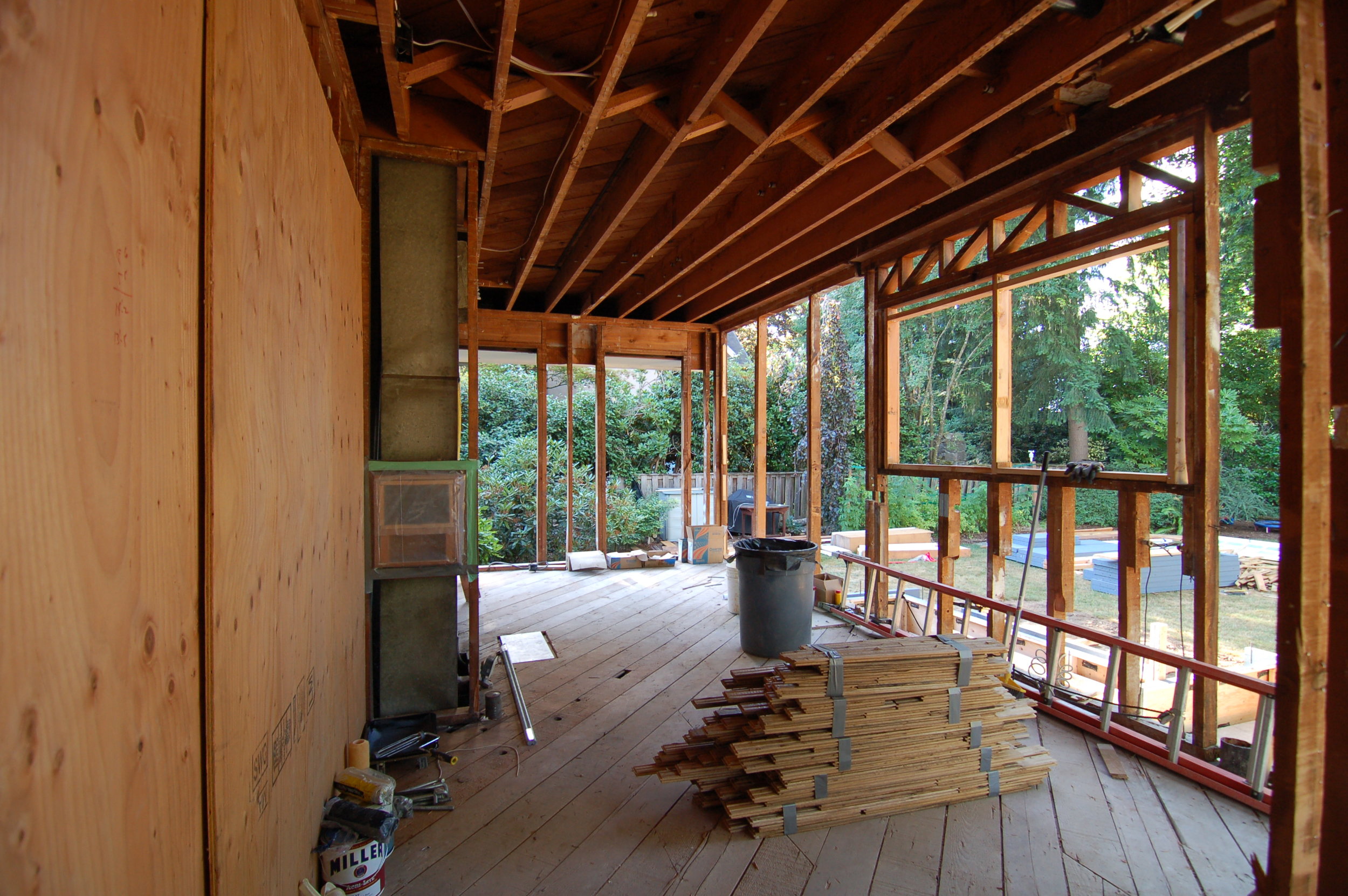 A clean jobsite and recycling material makes work safe and efficient!
